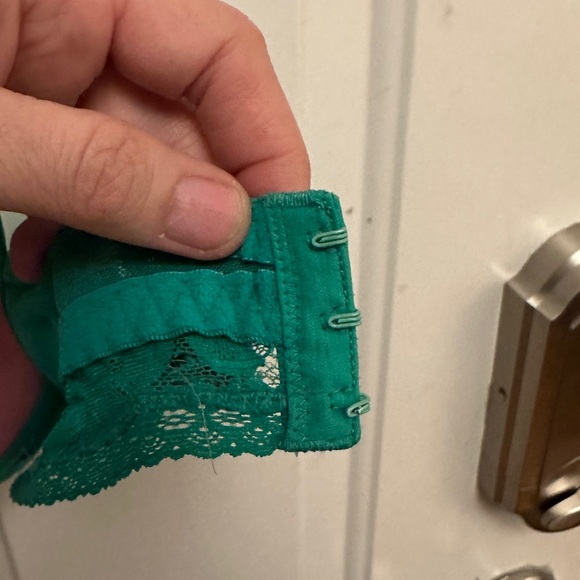 Victoria’s Secret PINK Lace bralette Push up Padded Underwire bra Green  Size XL - Picture 13 of 15